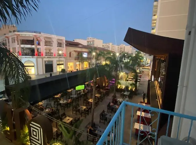 2 Bedroom In Ermou 4 Minute Walk * Larnaca