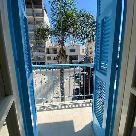 Appartamento 2 Bedroom In Ermou 4 Minute Walk Larnaca